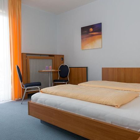 Svg Hotel Diversi Лудвигсхафен ам Рейн Екстериор снимка