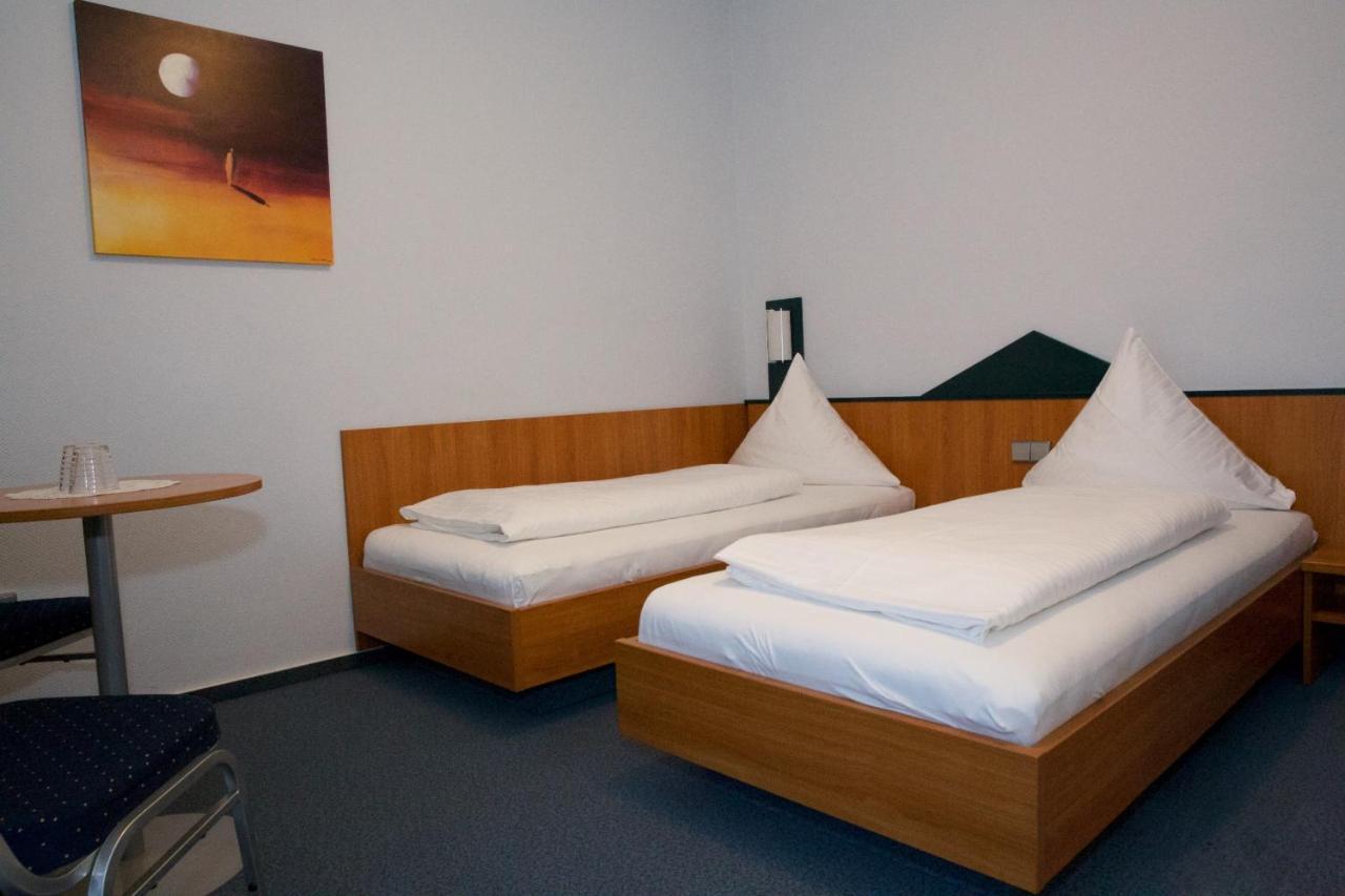 Svg Hotel Diversi Лудвигсхафен ам Рейн Екстериор снимка